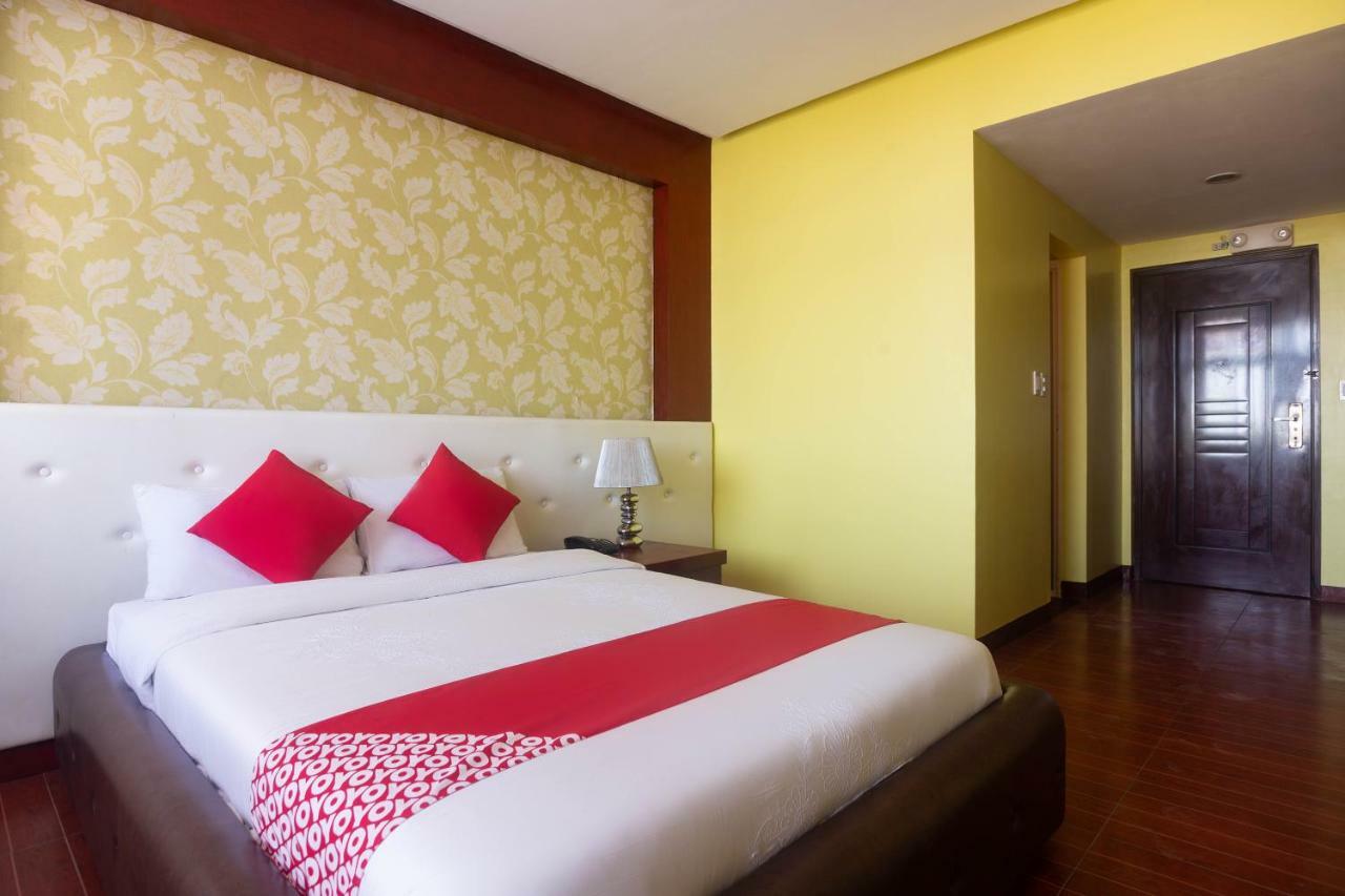 Oyo 159 San Remigio Pensionne Suites Cebu Екстер'єр фото