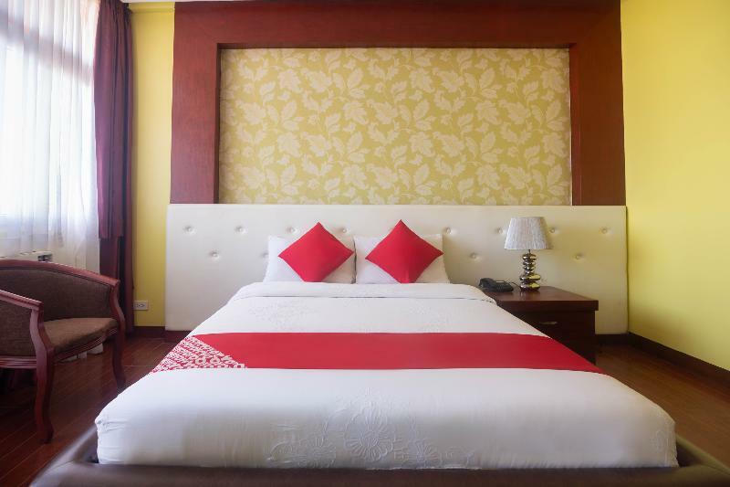 Oyo 159 San Remigio Pensionne Suites Cebu Екстер'єр фото